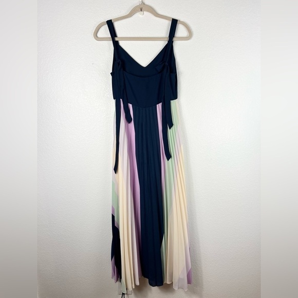 MANGO multi colored pleated maxi dress size 4 - Picture 6 of 10